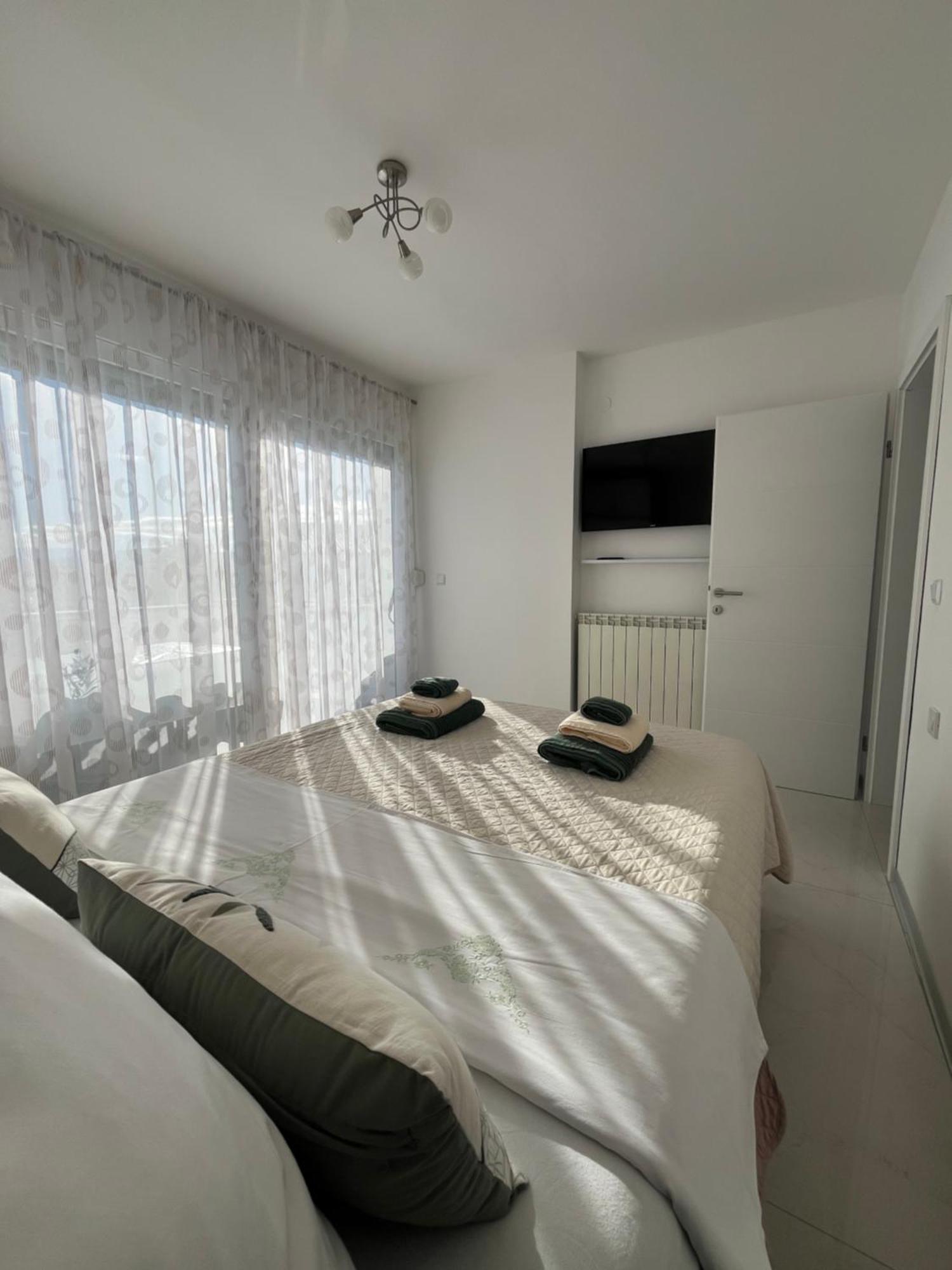 Apartments Ostojic Krk Town Extérieur photo