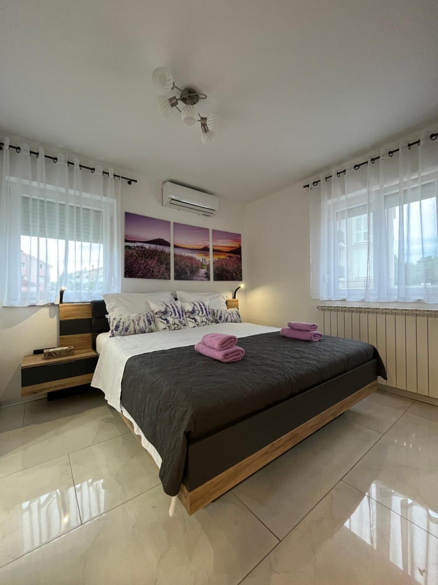 Apartments Ostojic Krk Town Extérieur photo